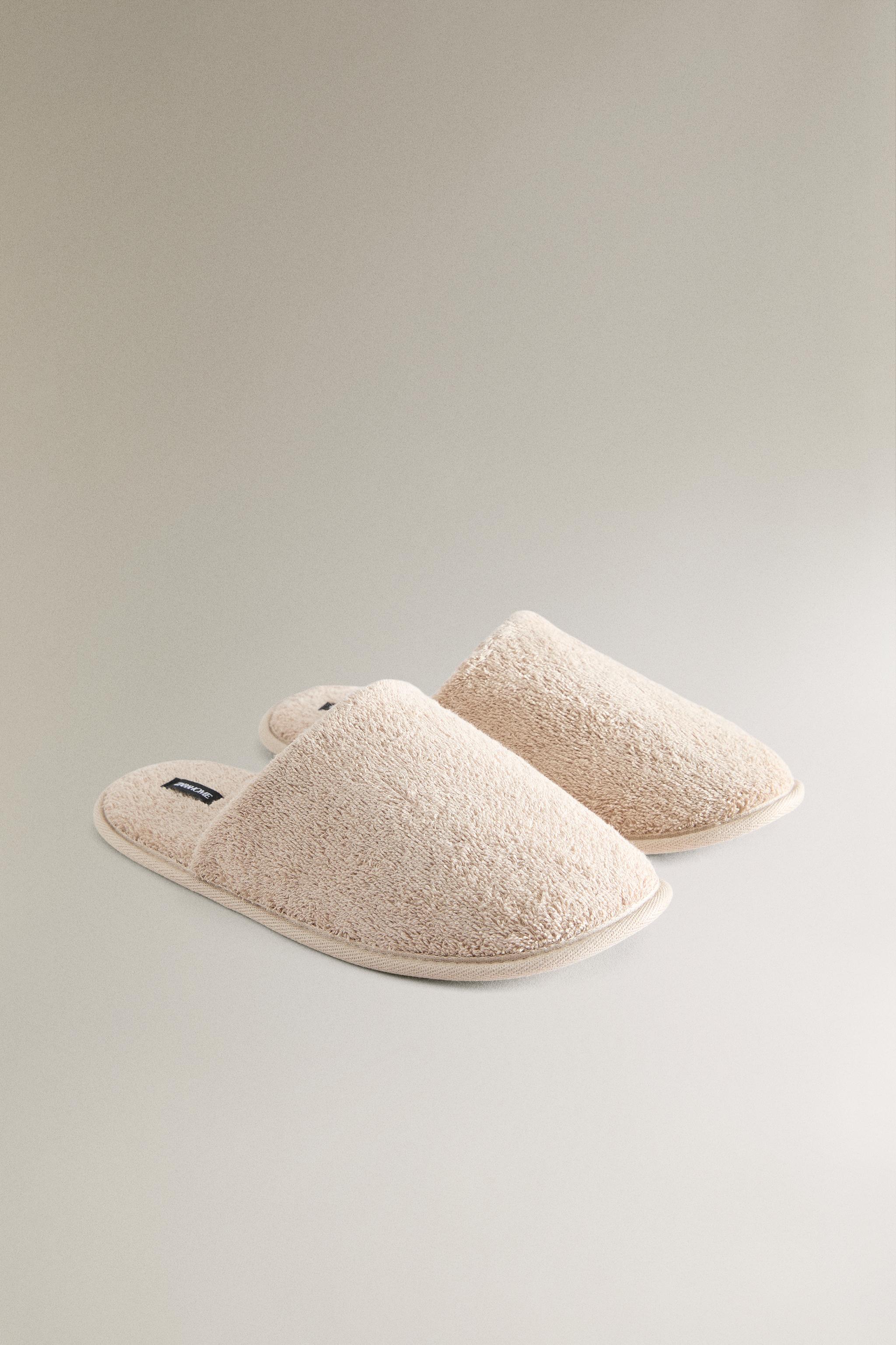 TERRY BATHROOM SLIPPERS